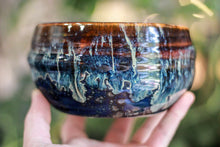 Load image into Gallery viewer, 14-E New Wave Bowl, 20 oz.
