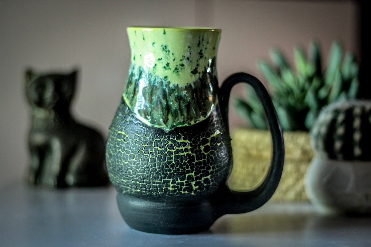 14-A Dragon Barely Flared Acorn Mug - MISFIT, 20 oz. - 25% off