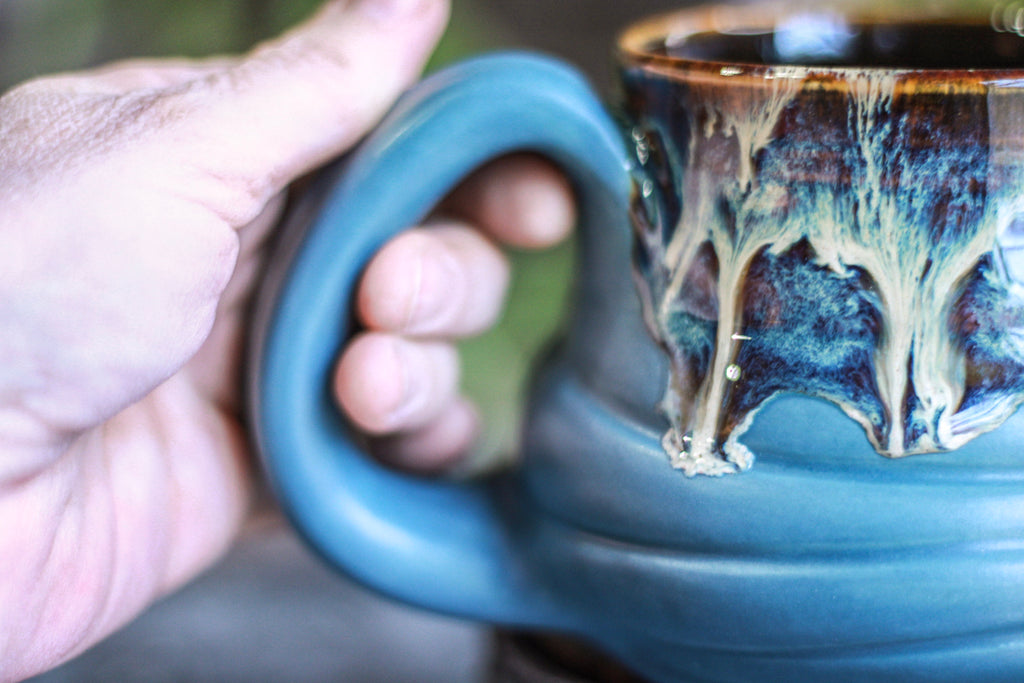 12-D New Wave Textured Acorn Mug - 19 oz.