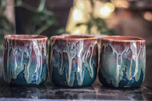 Load image into Gallery viewer, 11-F New Wave Divot Cup, 14 oz.