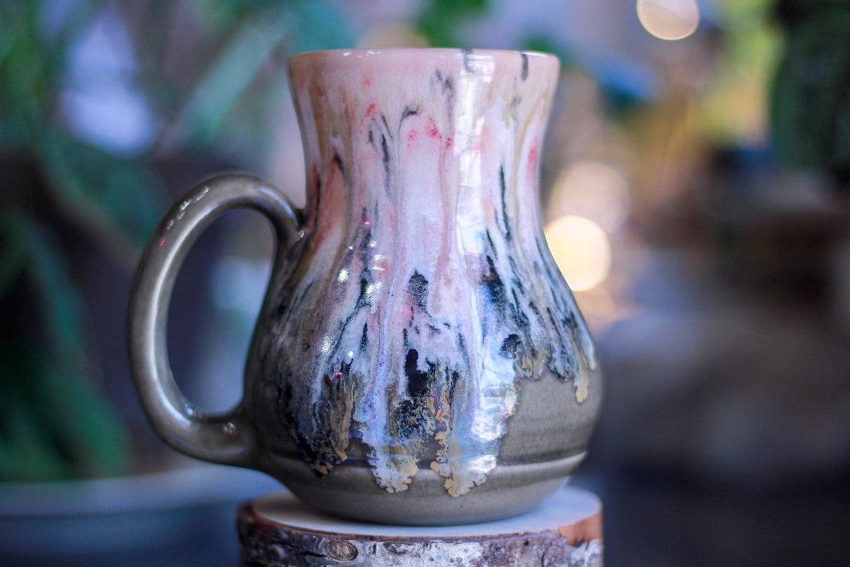 12-D Granny's Lace Barely Flared Acorn Mug - MISFIT, 22 oz. - 15% off