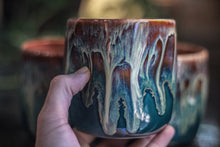 Load image into Gallery viewer, 11-F New Wave Divot Cup, 14 oz.