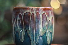 Load image into Gallery viewer, 11-F New Wave Divot Cup, 14 oz.