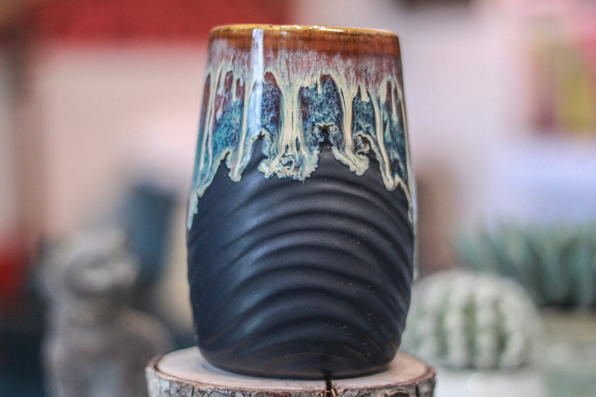 13-D New Wave Textured Stein Mug - TOP SHELF, 21 oz.