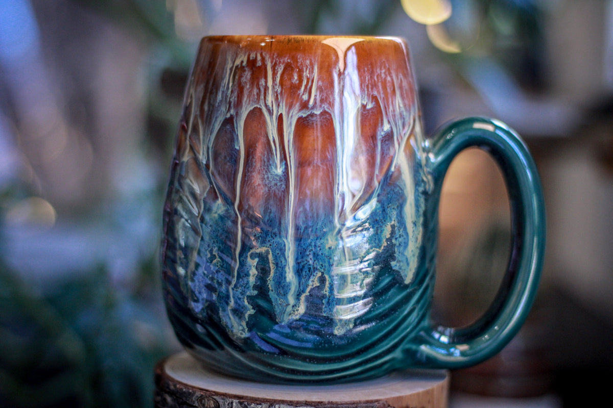 14-D New Wave Textured Mug - TOP SHELF, 25 oz.