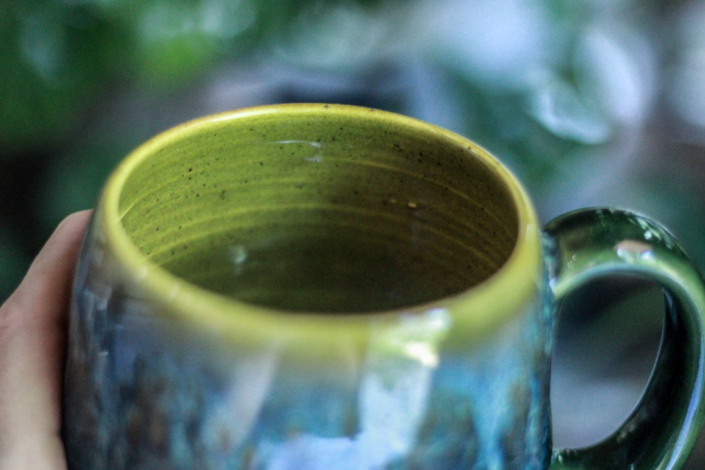 13-E Mossy Wave Textured Squat Gourd Mug, 16 oz.