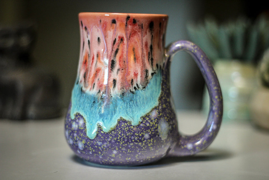 13-D Coral Meadow Barely Flared Mug, 17 oz.