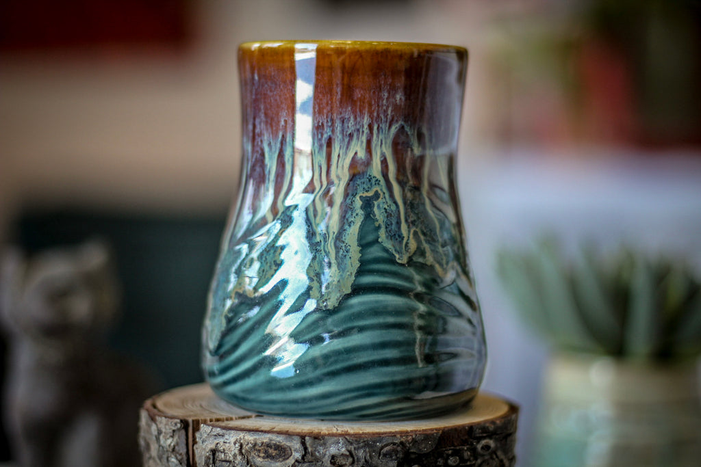12-D New Wave Flared Textured Mug, 15 oz.