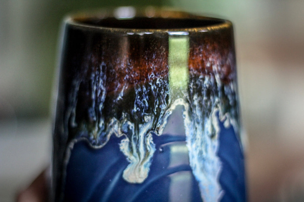 13-D Electric Wave Textured Mug, 19 oz.