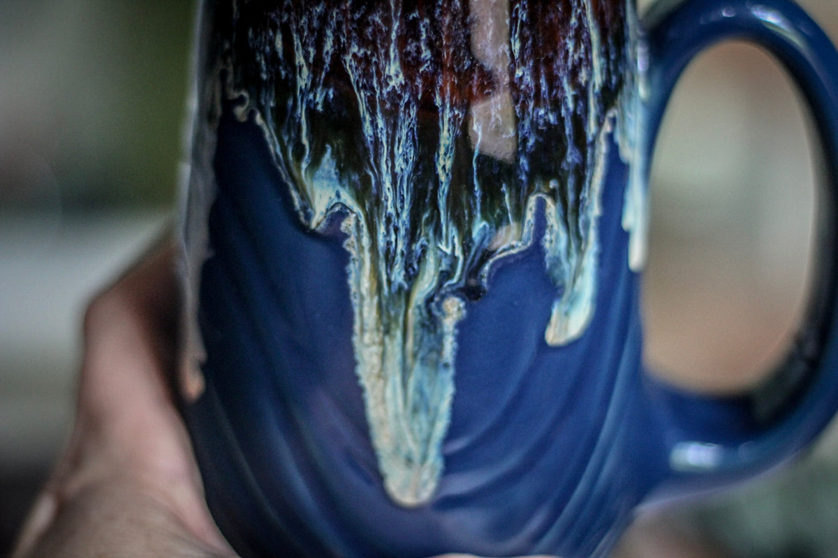 13-D Electric Wave Textured Mug, 19 oz.