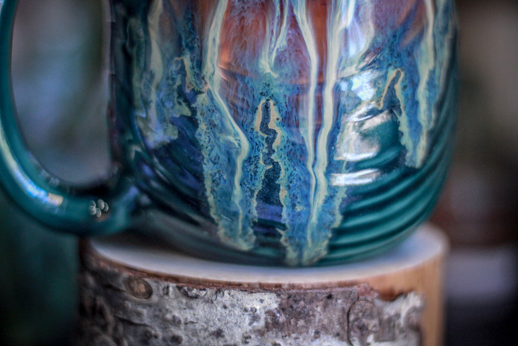 14-D New Wave Textured Mug - TOP SHELF, 25 oz.