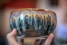 Load image into Gallery viewer, 13-E New Wave Bowl, 20 oz.