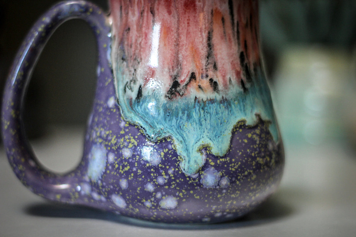 13-D Coral Meadow Barely Flared Mug, 17 oz.