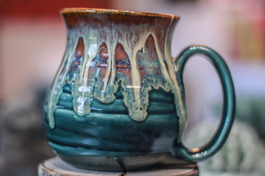14-D New Wave Barely Flared Textured Mug, 17 oz.