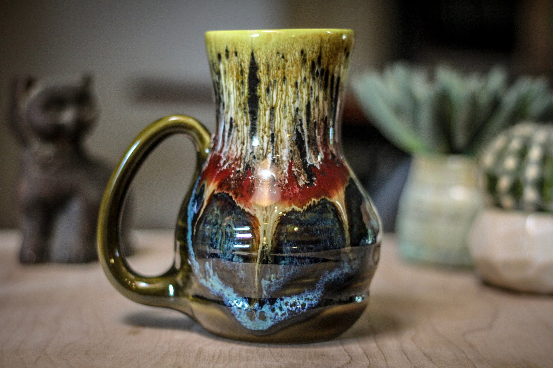 02-A Blood Moon Barely Flared Textured Acorn Mug - TOP SHELF, 20 oz.