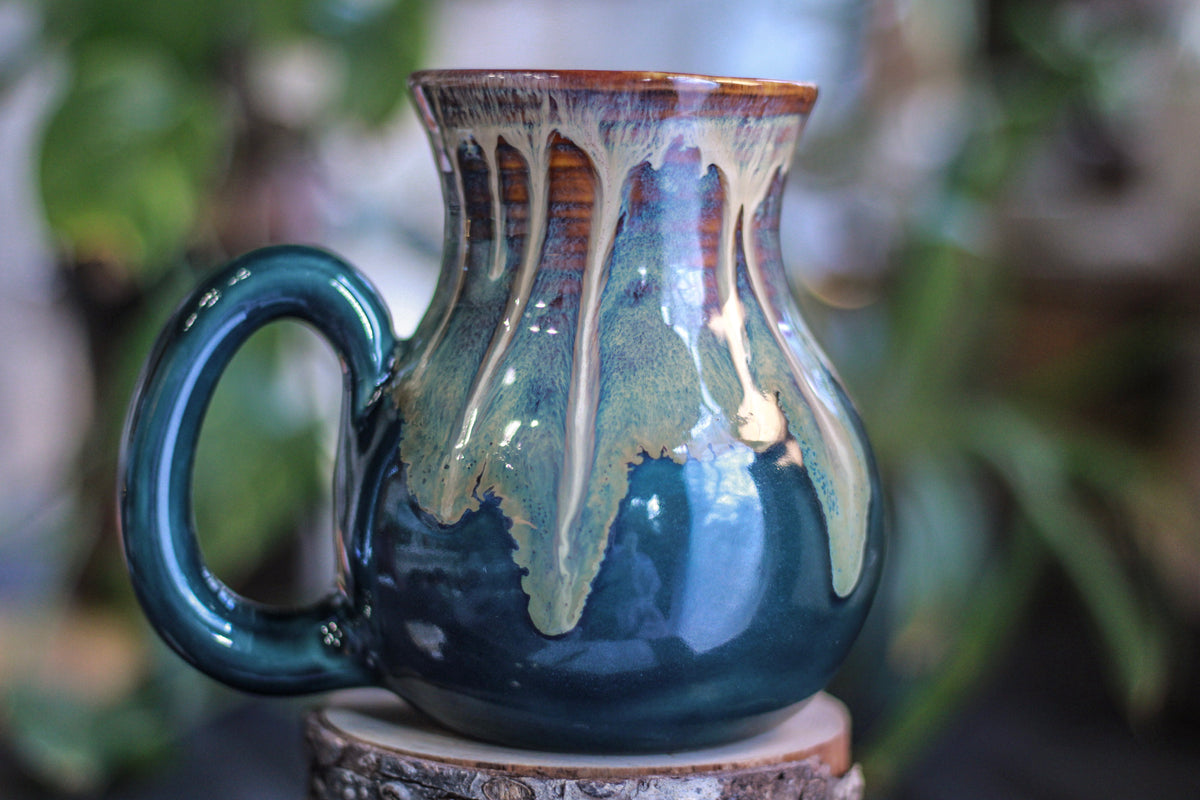 09-D New Wave Flared Mug - MINOR MISFIT, 22 oz. - 10% off