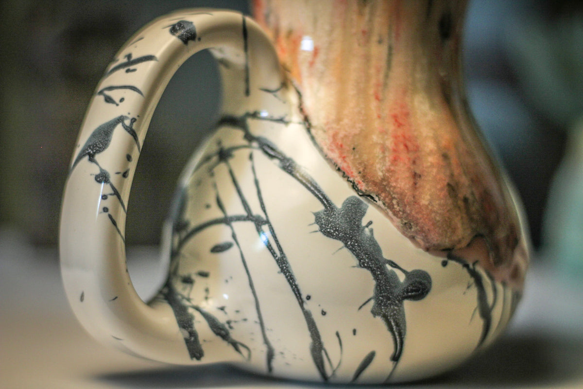 13-D Granny's Lace Flared Mug , 18 oz.