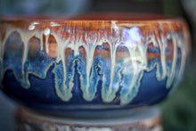 Load image into Gallery viewer, 15-E New Wave Bowl, 26 oz.