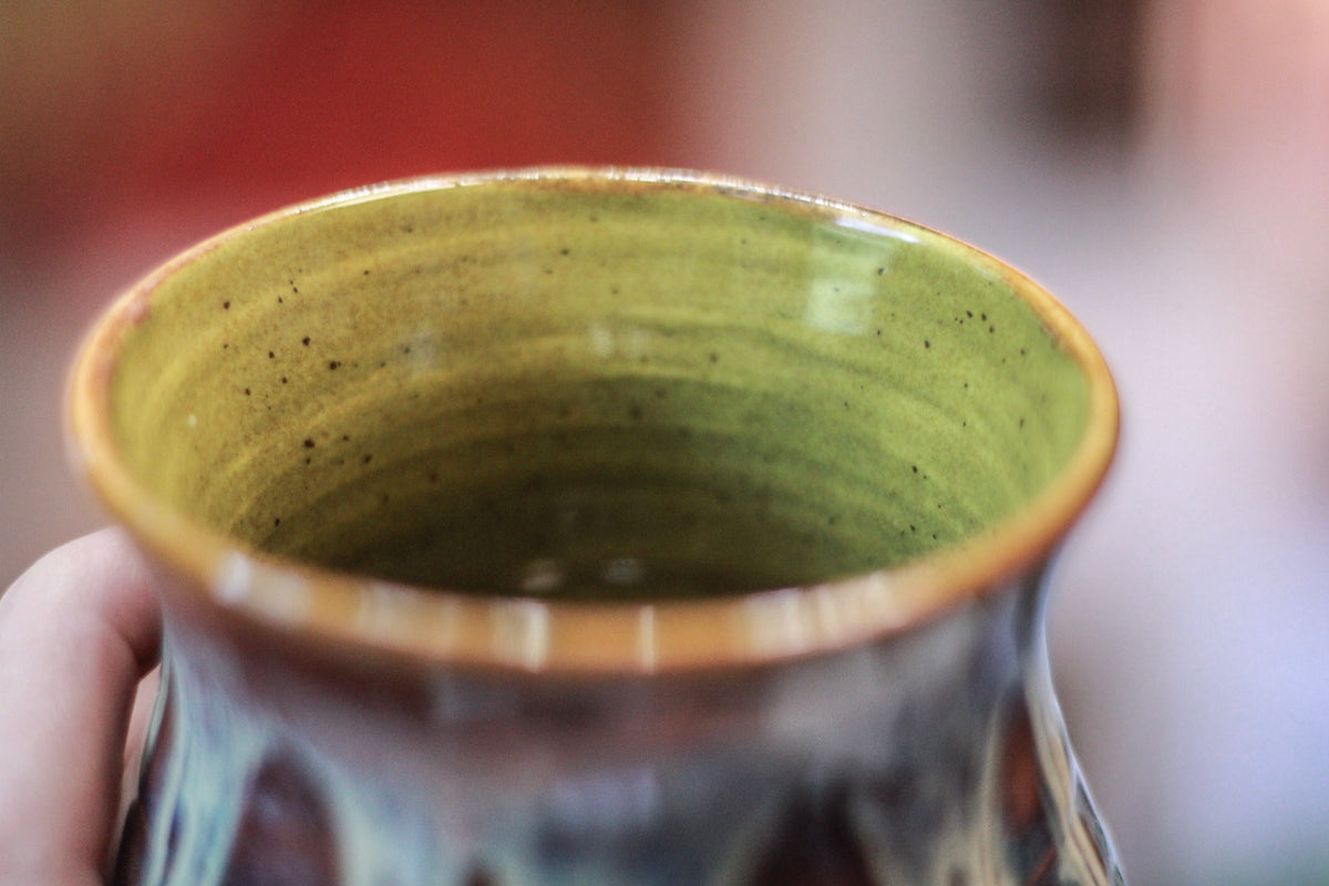 14-D New Wave Barely Flared Textured Mug, 17 oz.