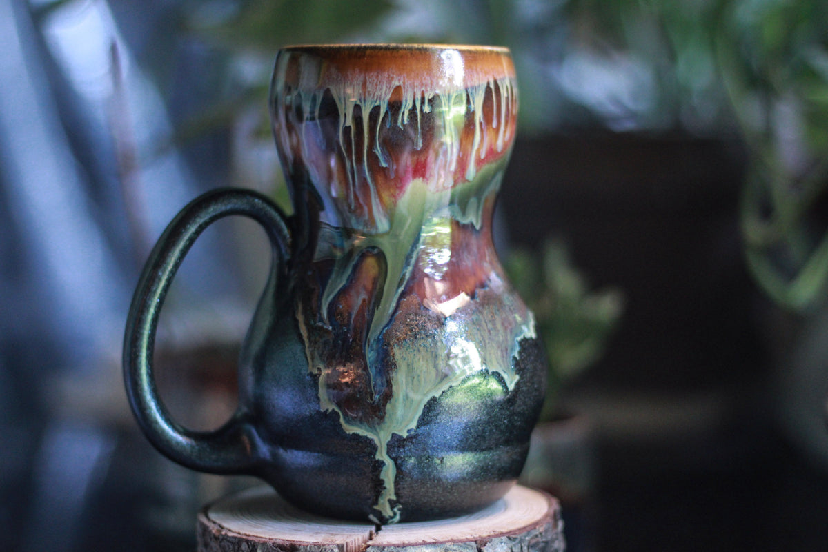 16-A+ New Earth Gourd Acorn Mug - TOP SHELF NEXT LEVEL, 20 oz.