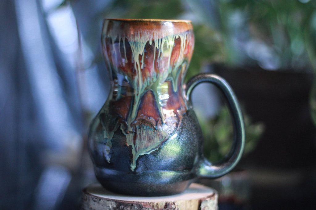 16-A+ New Earth Gourd Acorn Mug - TOP SHELF NEXT LEVEL, 20 oz.