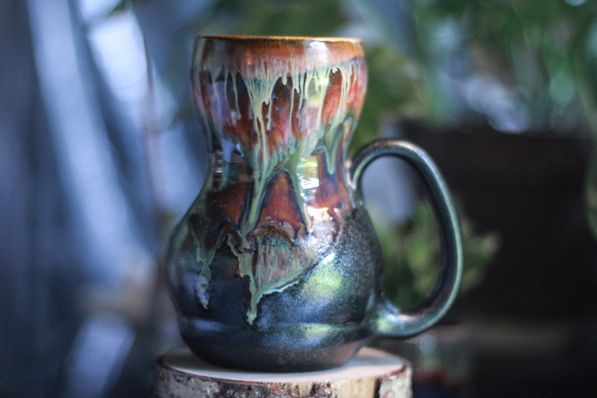16-A+ New Earth Gourd Acorn Mug - TOP SHELF NEXT LEVEL, 20 oz.
