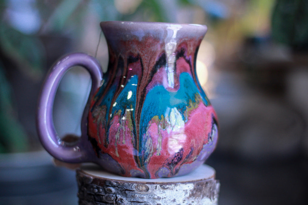 10-B Rainbow Grotto Barely Flared Notched Mug - MISFIT, 19 oz. - 10% off