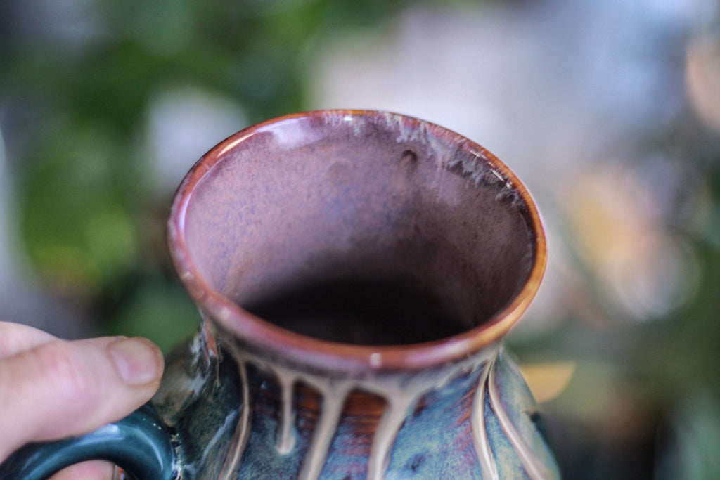09-D New Wave Flared Mug - MINOR MISFIT, 22 oz. - 10% off