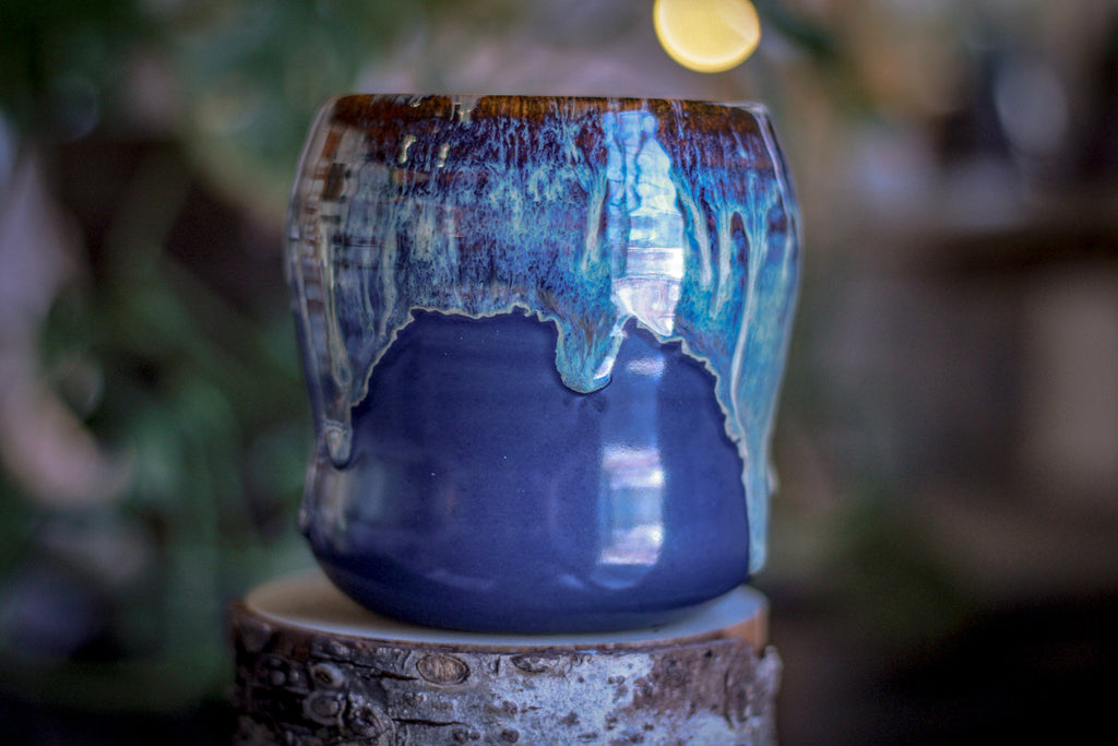14-D New Wave Notched Textured Mug - MINOR MISFIT, 19 oz. - 10% off