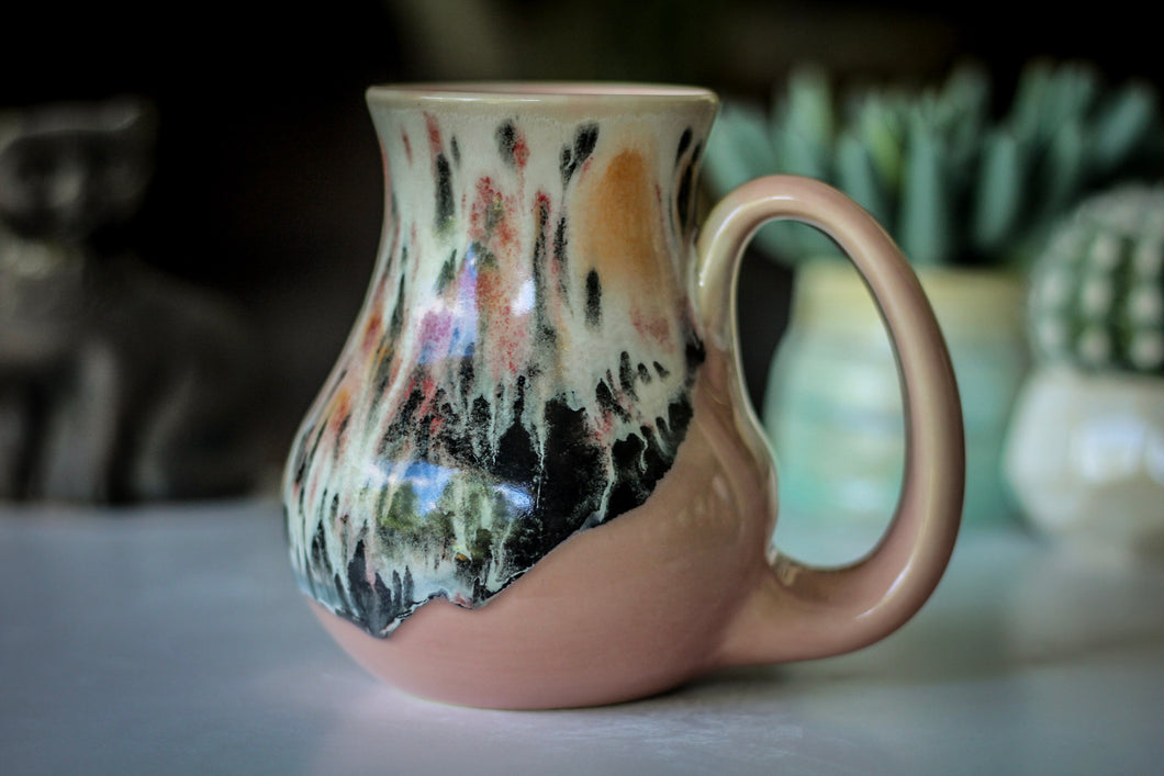 16-D Grandma's Lace Flared Mug, 17 oz.