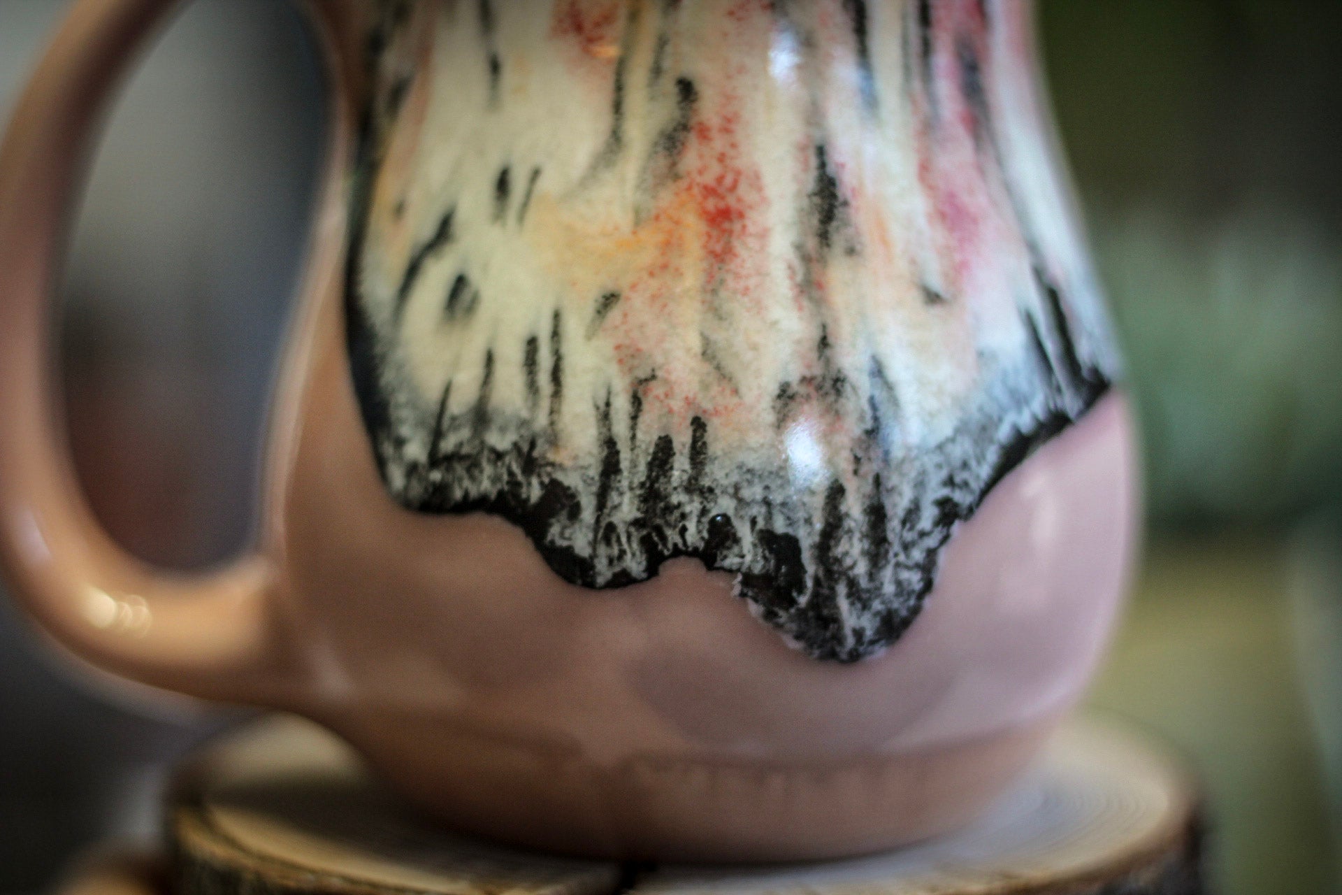 02-E Granny's Lace Flared Mug, 16 oz.