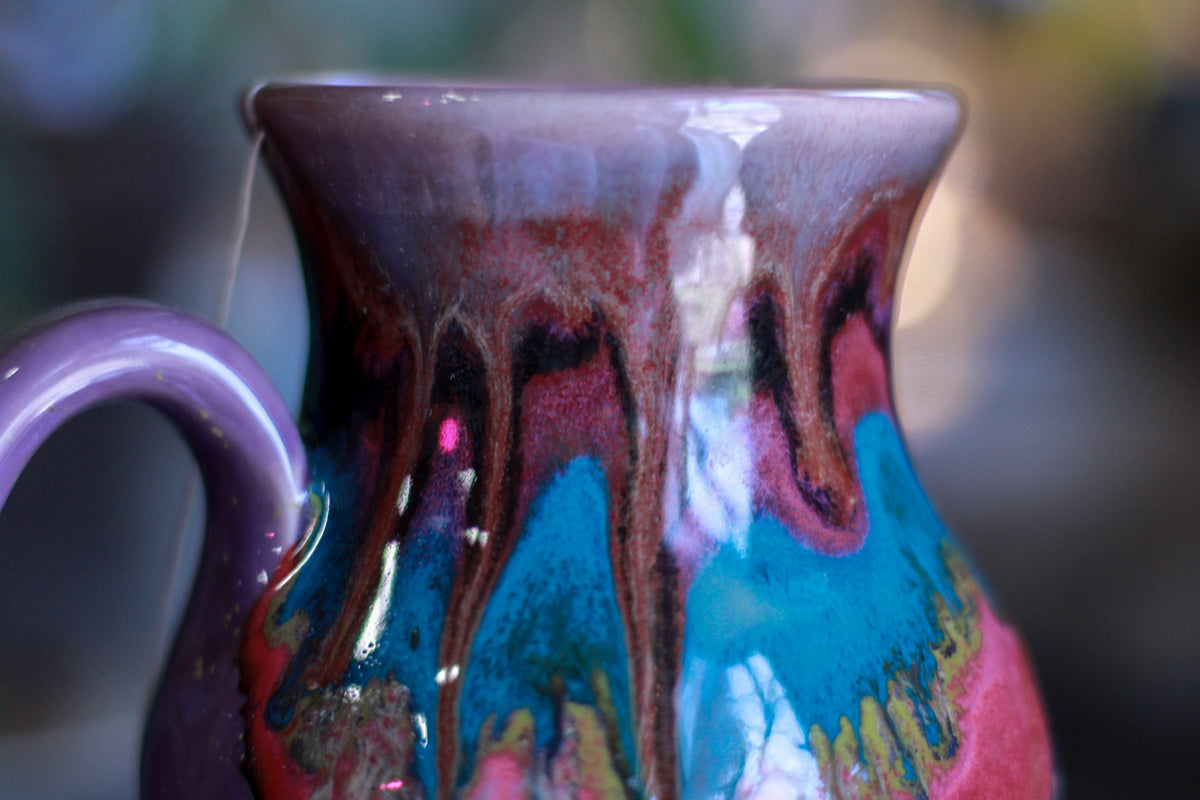 10-B Rainbow Grotto Barely Flared Notched Mug - MISFIT, 19 oz. - 10% off