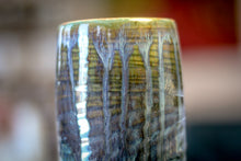 Load image into Gallery viewer, 14-F Mossy Wave Textured Beer Cup, 15 oz.