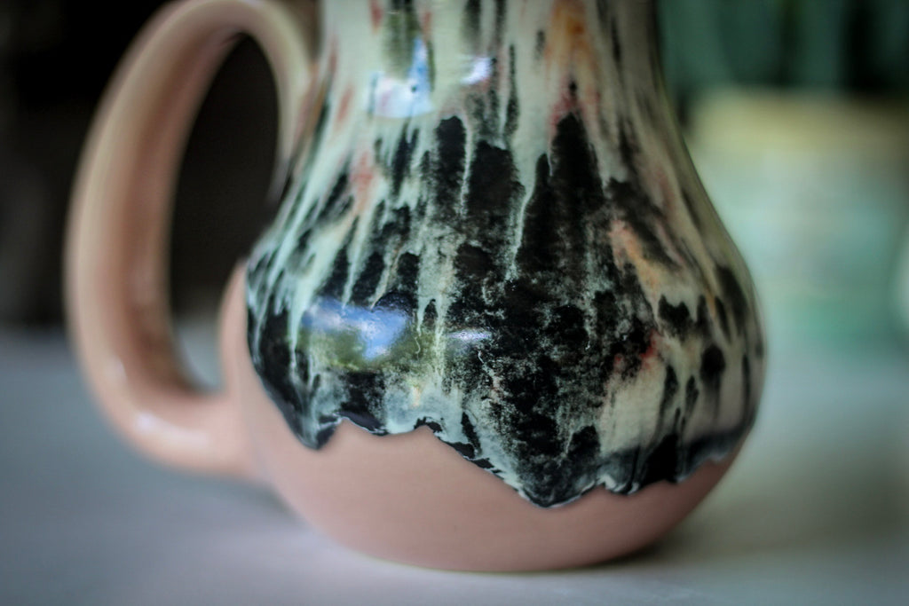 16-D Grandma's Lace Flared Mug, 17 oz.