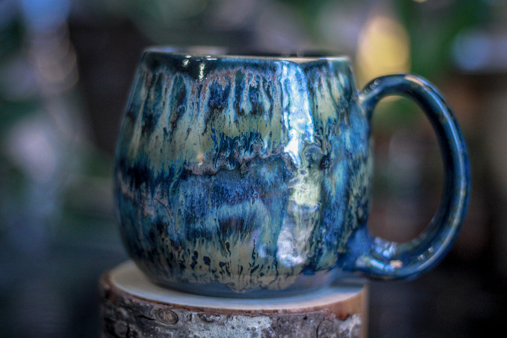 17-E Moody Blues Variation Squat Mug, 19 oz.