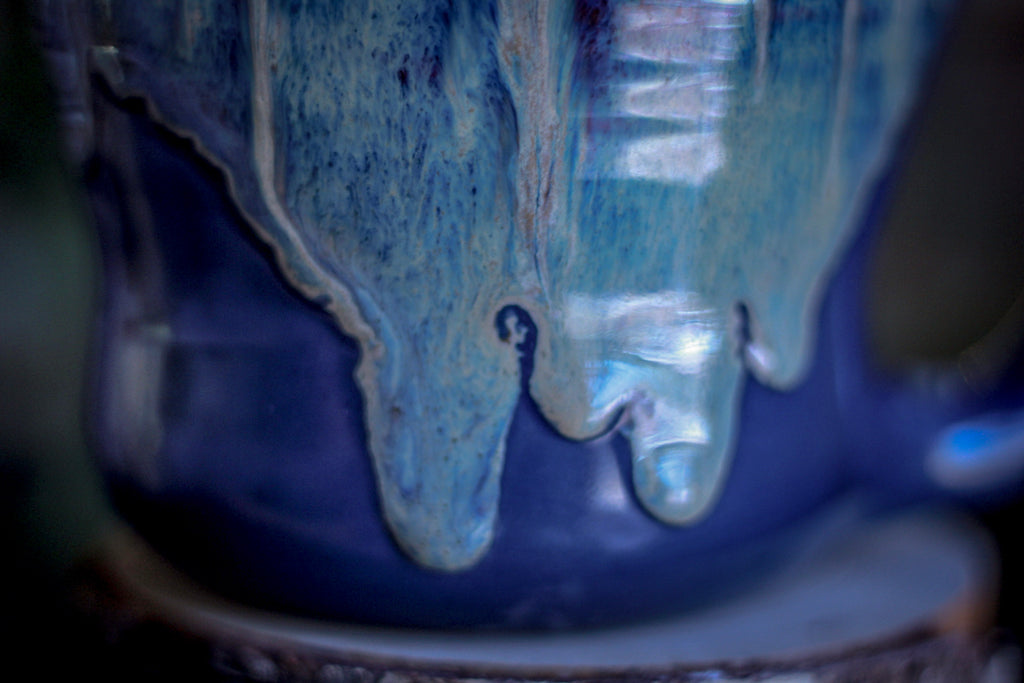 14-D New Wave Notched Textured Mug - MINOR MISFIT, 19 oz. - 10% off