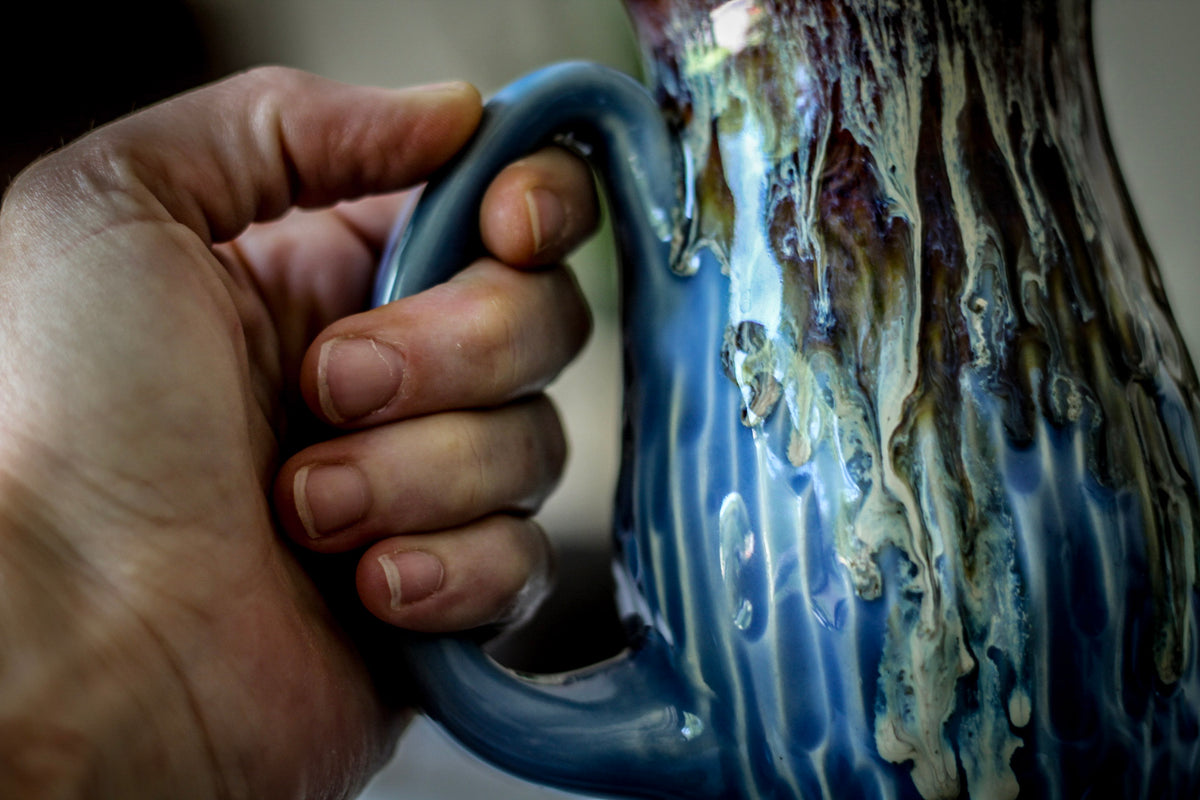 18-D New Wave Barely Flared Textured Mug, 17 oz.