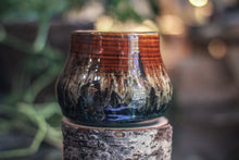 Load image into Gallery viewer, 15-D Caramel Acorn Mug, 19 oz.