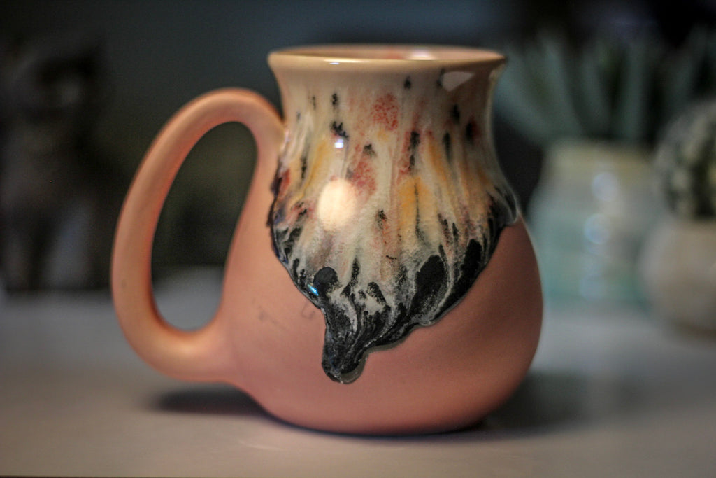 16-E Granny's Lace Barely Flared Mug - ODDBALL, 17 oz. - 10% off