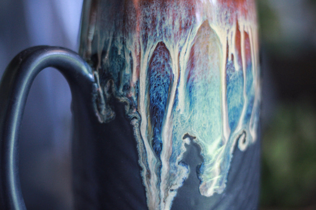 17-D New Wave Textured Mug, 18 oz.