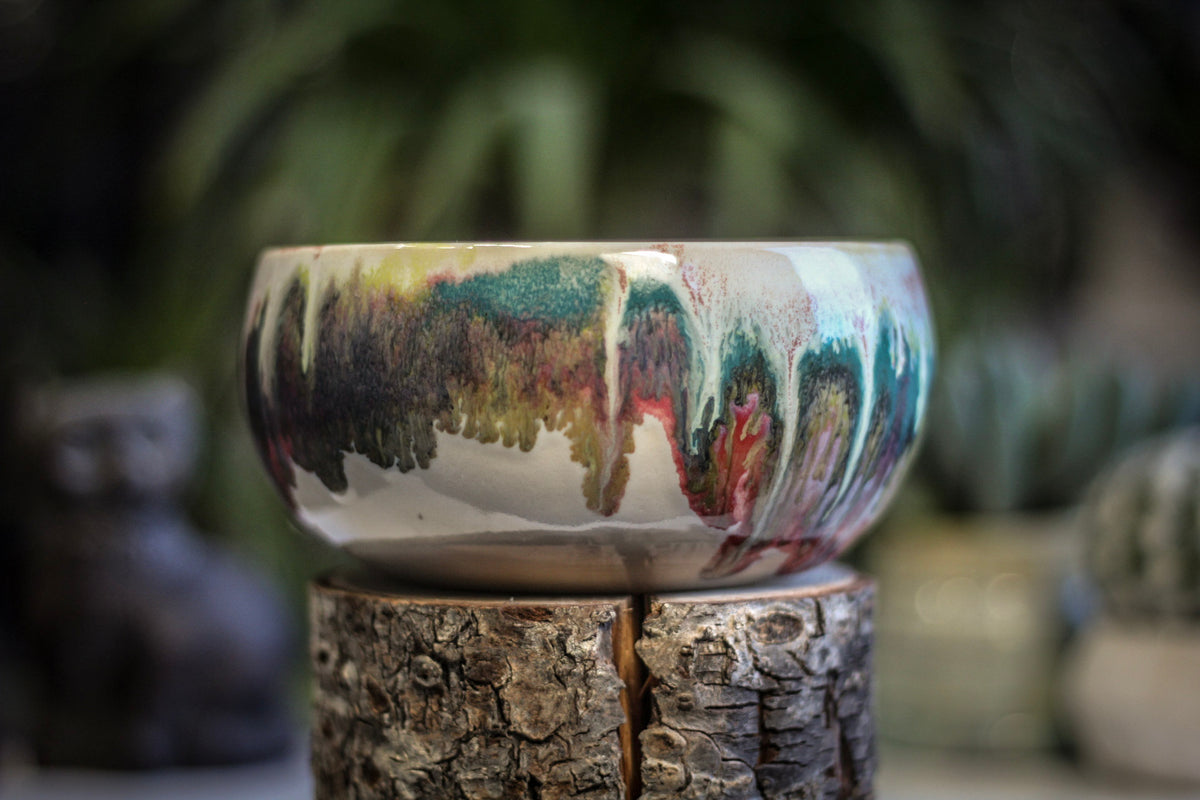 15-B Snowy Grotto Variation Bowl, 22 oz.
