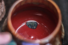 Load image into Gallery viewer, 15-D Caramel Acorn Mug, 19 oz.