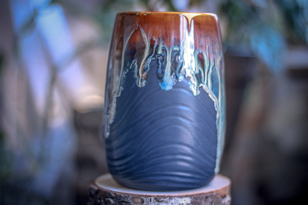 17-D New Wave Textured Stein Mug, 24 oz.