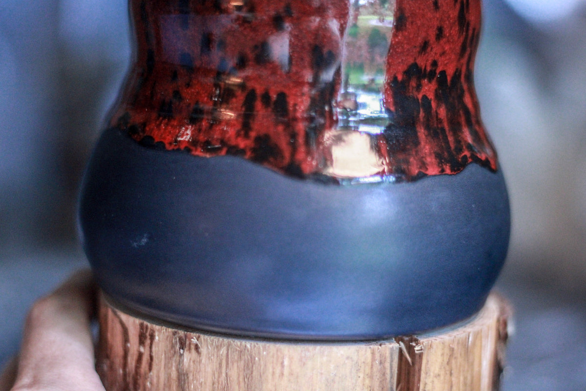 17-D Molten Gothic Squat Fat-Bottomed Mug, 18 oz.