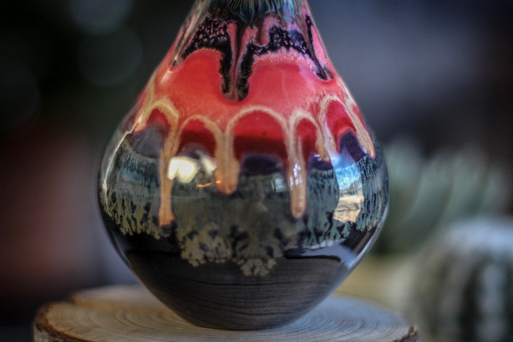 16-A Molten Strata Vase, 9 oz