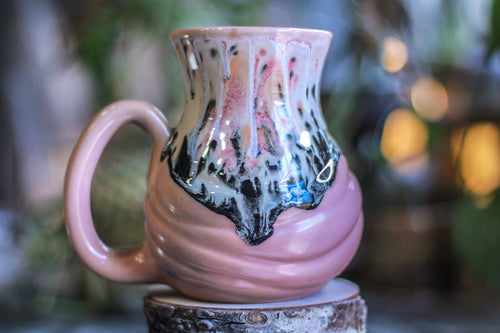 01-D Granny's Lace Flared Textured Mug - TOP SHELF, 22 oz.