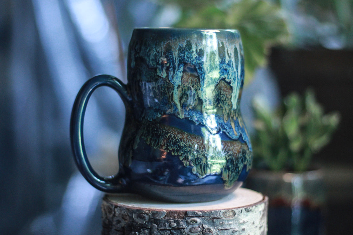 18-D Moody Blues Gourd Mug, 20 oz.