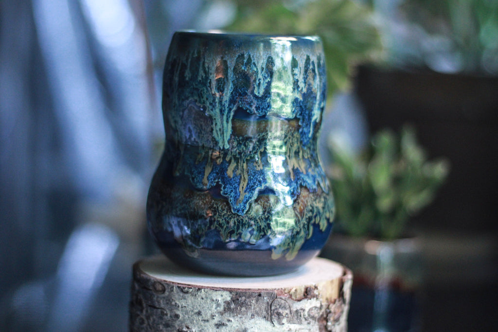 18-D Moody Blues Gourd Mug, 20 oz.