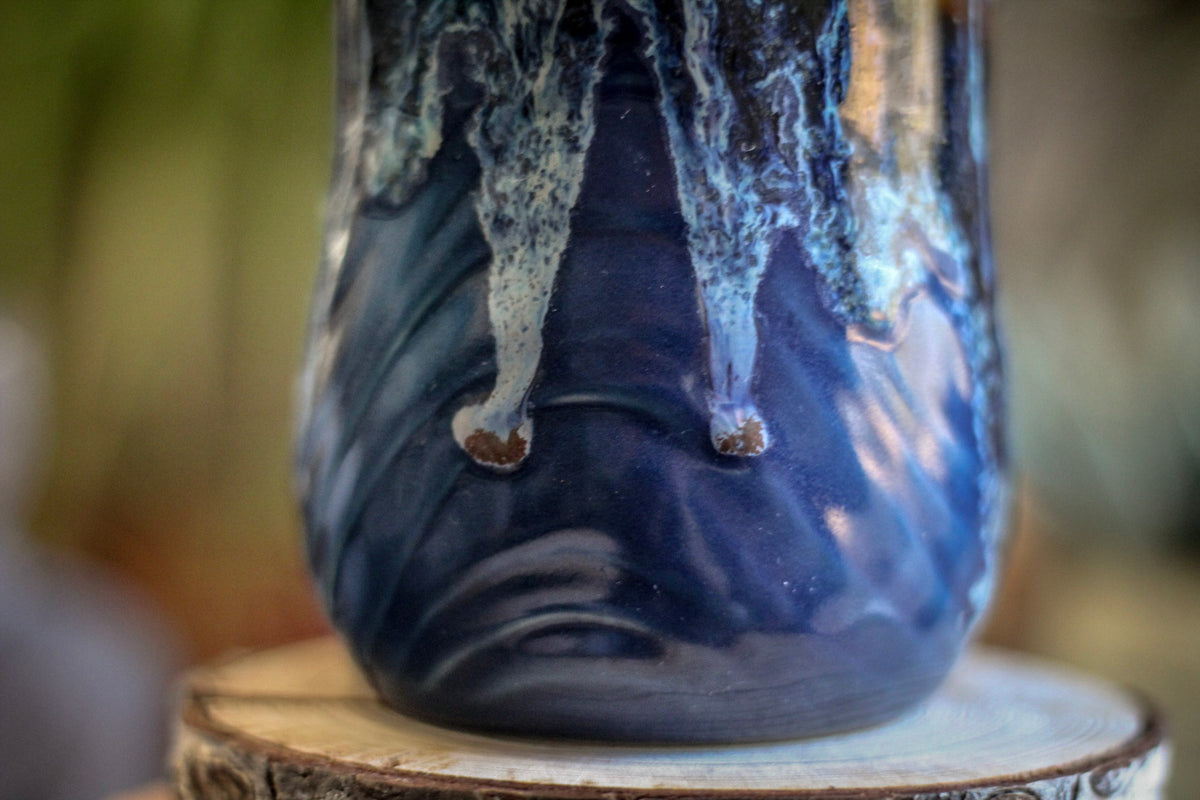16-D Mossy Wave Textured Gourd Mug, 18 oz.