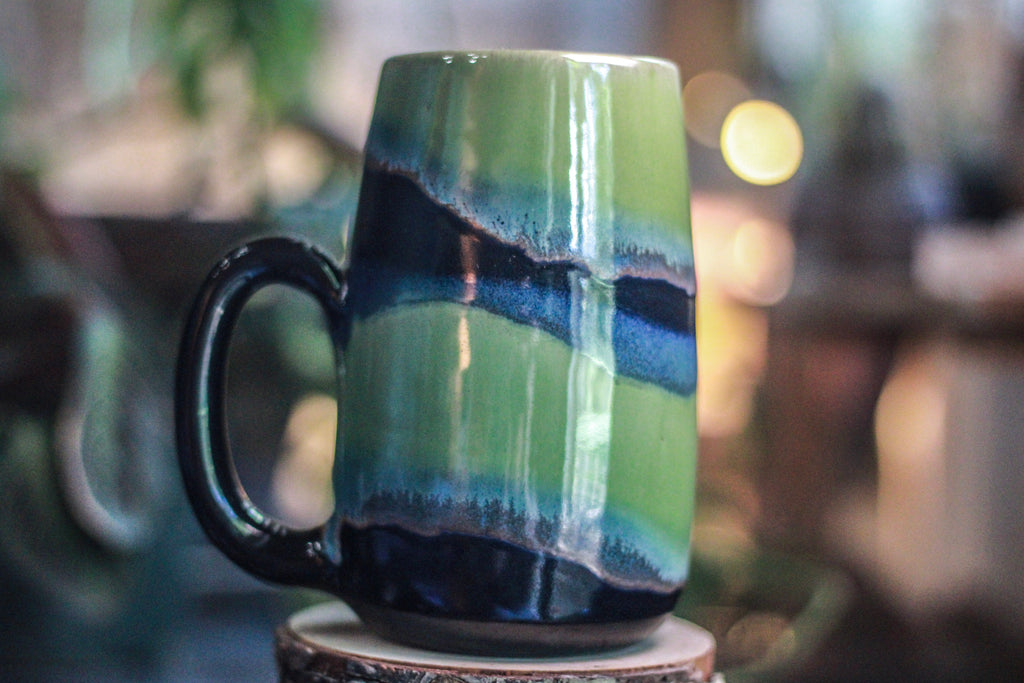 17-E Aurora Mug, 23 oz.